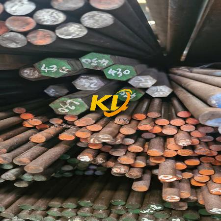 THÉP TRÒN ĐẶC PHI 24 26 27 28 29 38 SS400 SCM440 SCM420 S45C S20C