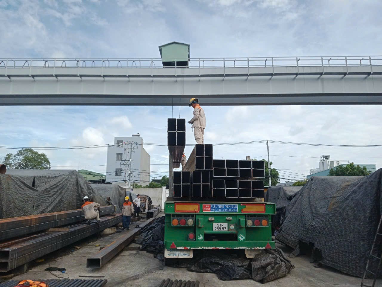 THÉP HỘP CN 180X80X5LY 5LI 5MM